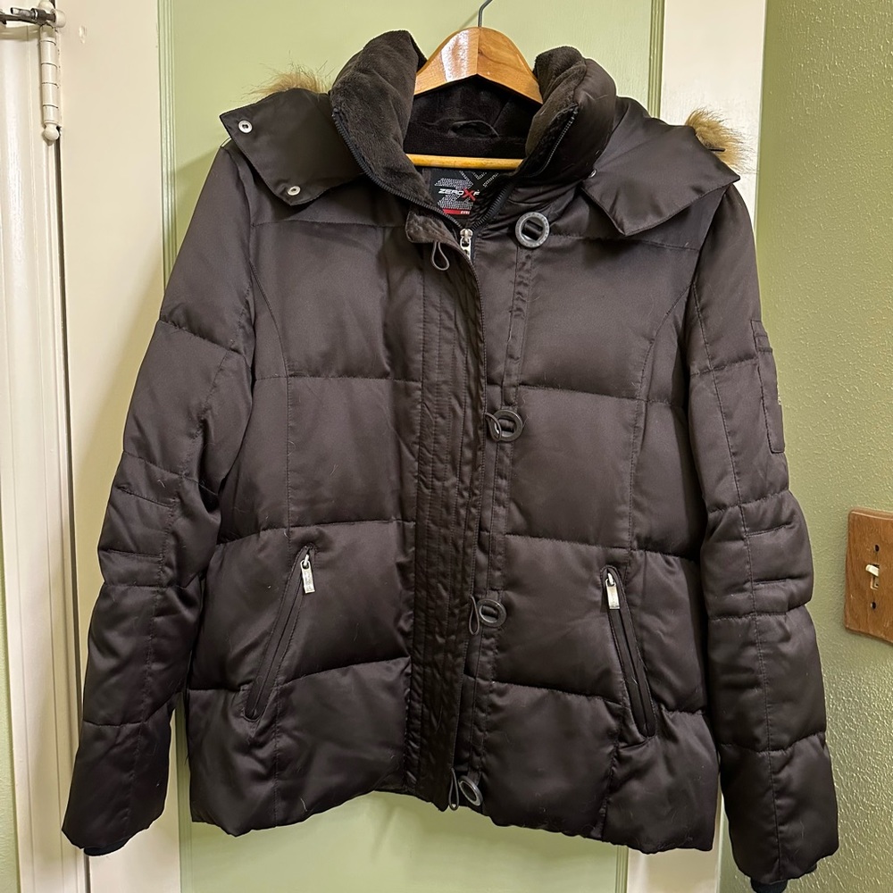 Zero X Posur Woman’s Winter Coat